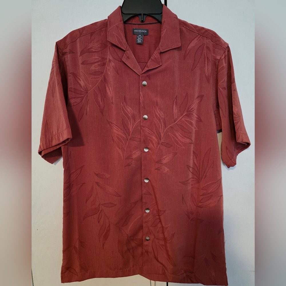 Van Heusen Air Red/Rust Casual Button Down Shirt NWOT
